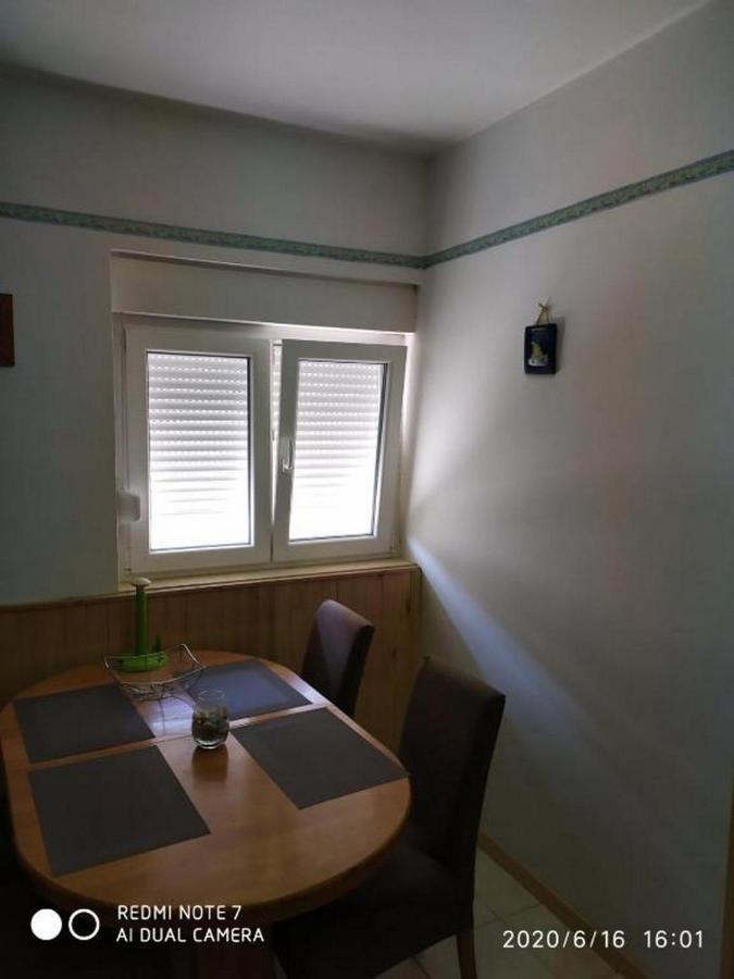 Apartman Ena Vodice Esterno foto